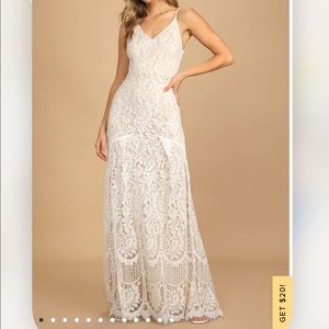 Lulus Flynn maxi dress